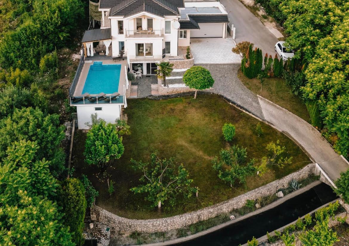 Ferienhaus Široki Brijeg エクステリア 写真