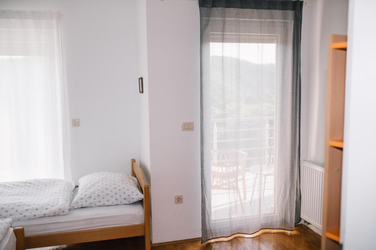 Ferienhaus Široki Brijeg エクステリア 写真