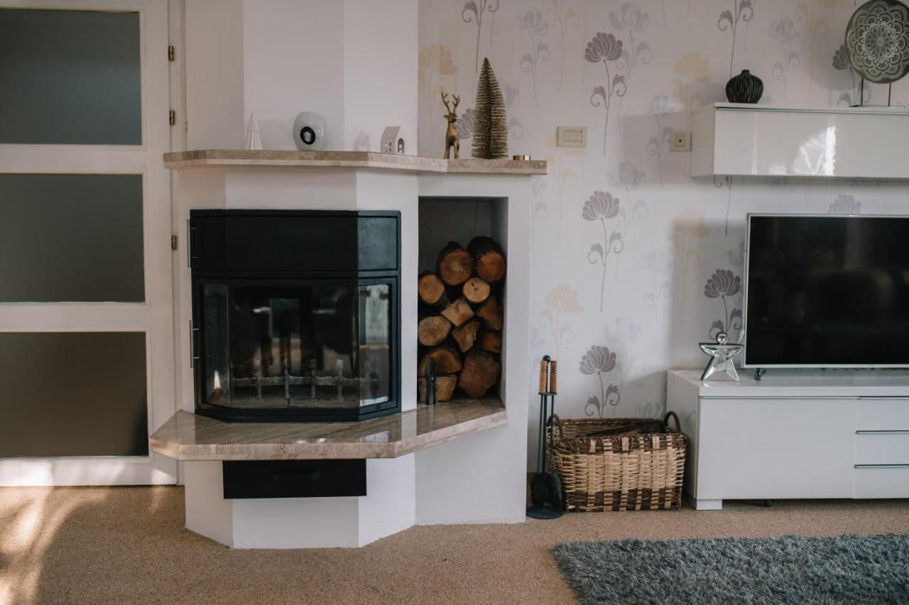 Ferienhaus Široki Brijeg エクステリア 写真