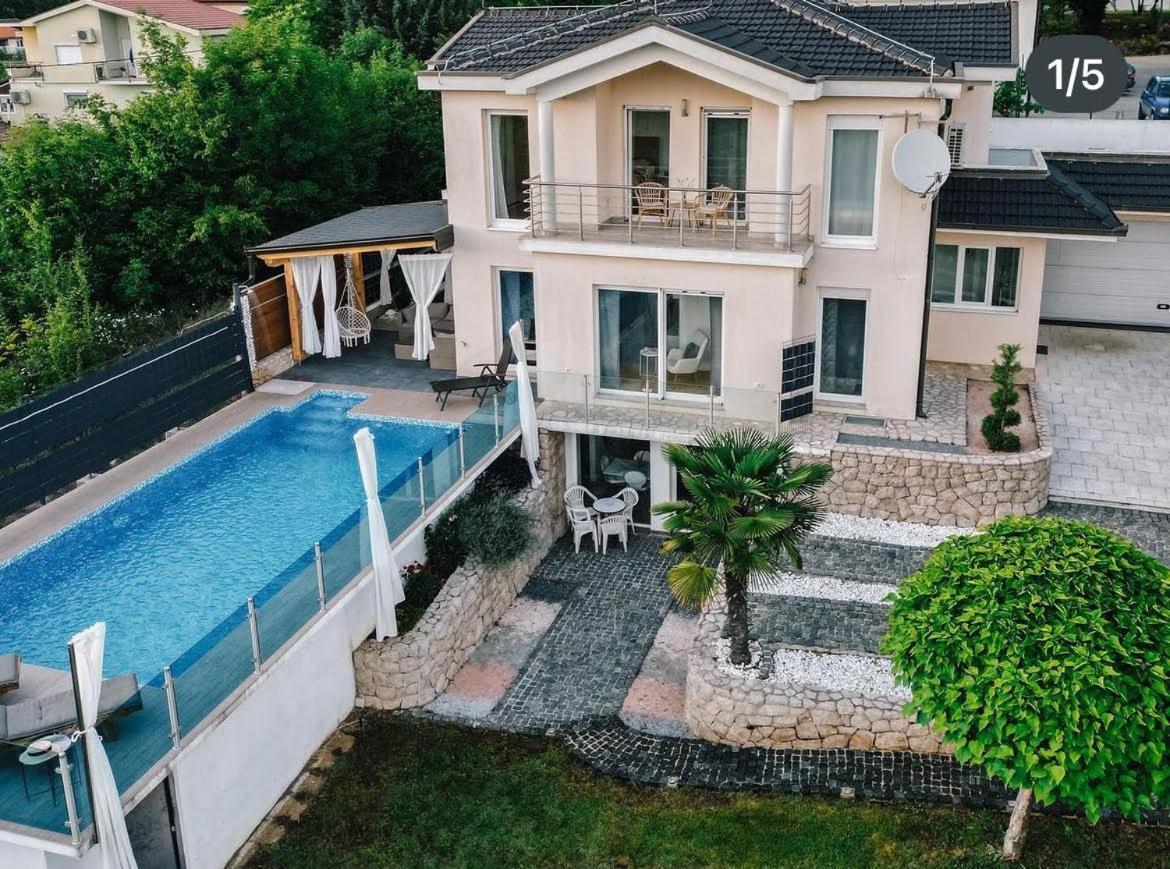 Ferienhaus Široki Brijeg エクステリア 写真
